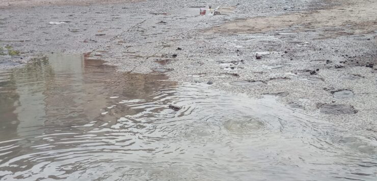 Residents of Ánima Sola Street suffer from sewage overflow