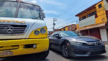 Ajijic Bus hits car trying to pass