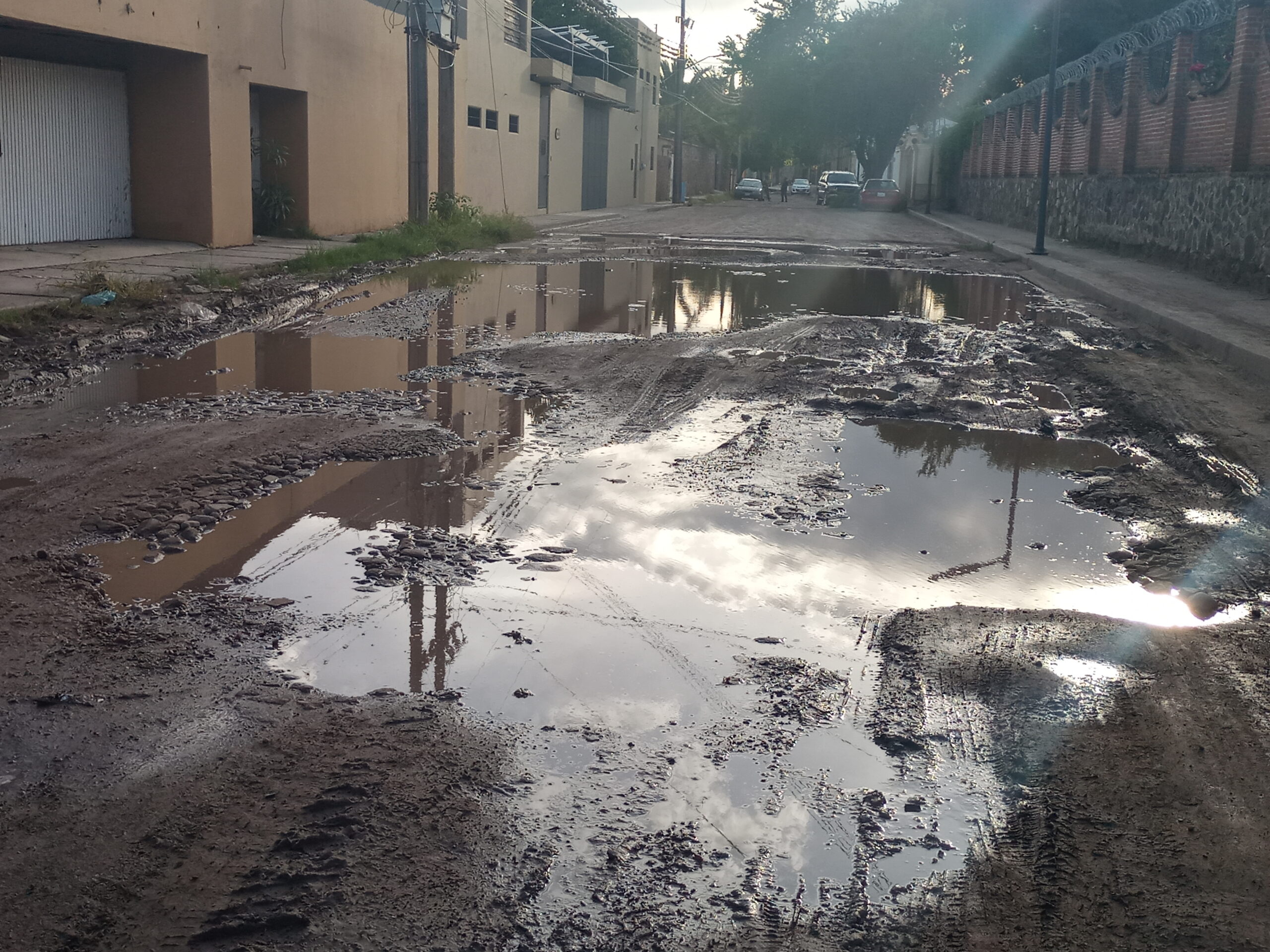 PHOTONOTE: Flooding continues on La Paz Street