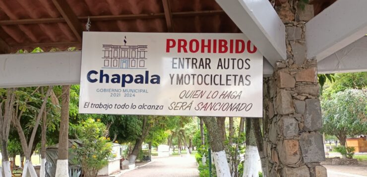 Vehicles prohibited in La Cristianía Park