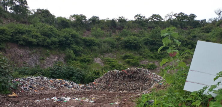 PHOTONOTE:Clandestine dump being cleaned up in Jocotepec