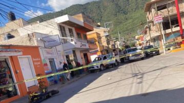 Motorcyclist runs over Jocotepec pedestrian