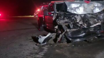 Truck crashes into trailer on Chapala highway