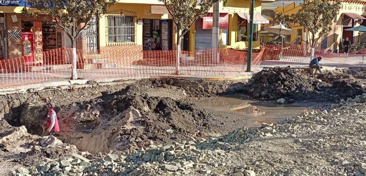 Chapala merchants complain about dirty water from construction