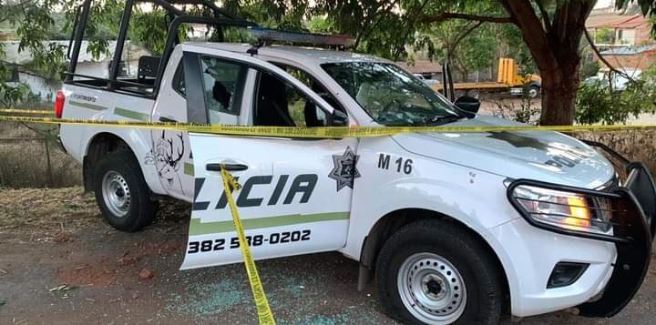 Police truck shot at in Mazamitla.