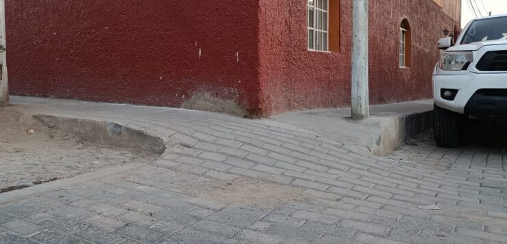 Ajijic's pedestrian crosswalks deteriorating after only five months