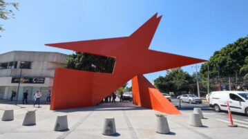 Reinauguran la escultura ‘El Pájaro de Fuego’ en Guadalajara