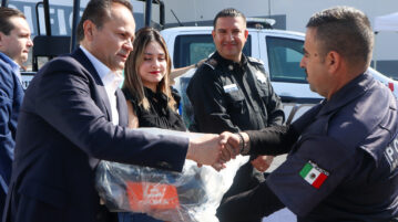 Chapala police get 51 uniforms, 2 patrol trucks