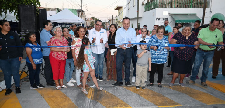 Chapala Mayor dedicates improvements on Miguel Martinez Street