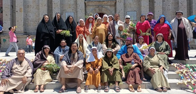 Rerouted Palm Sunday procession in Chapala a success