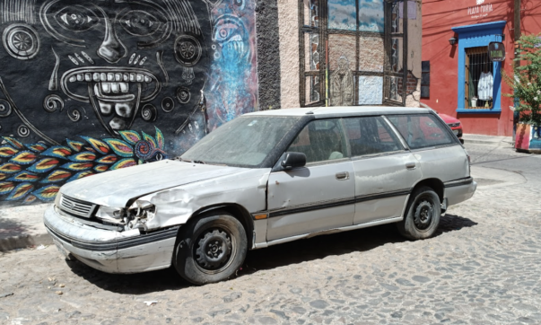 Only two abandoned cars removed from the streets of Ajijic