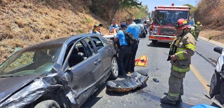 One dead, 5 injured on Chapala-Ajijic highway