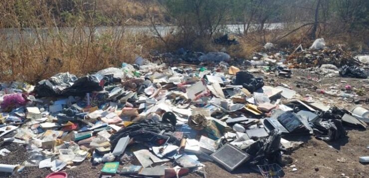 Illegal garbage removed from Jocotepec highway