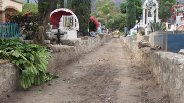 Acting Delegado begs citizens to stop dumping in Ajijic Cemetery creek