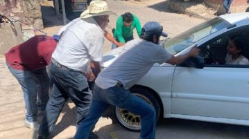 Chapala trims difficult speed bump and crosswalk in Ajijic