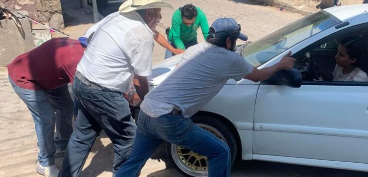 Chapala trims difficult speed bump and crosswalk in Ajijic