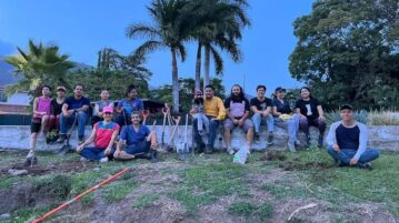 The group “Sembradores de Vida” plants over 30 trees on Ajijic's malecon