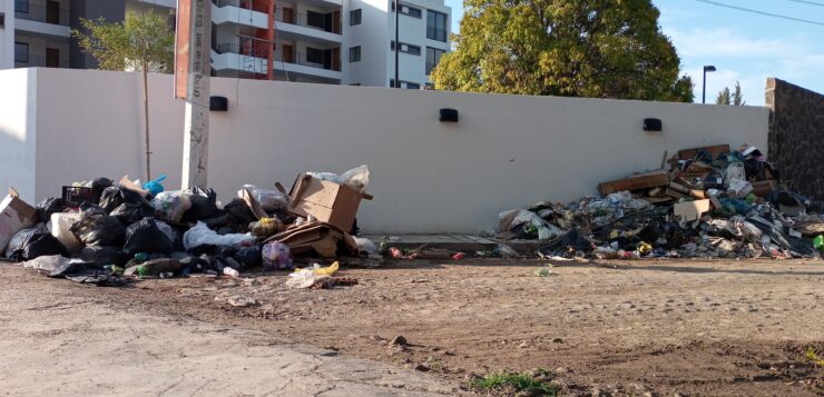 Garbage pile in Chantepec corner creates health hazard