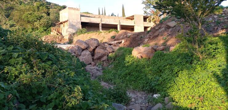 Azabache Habitat developer ignores PROFEPA orders to stop blocking creek