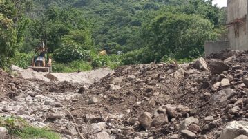 Partial stream blockage in upper San Juan Cosalá removed