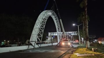 First entrance arch to Chapala installed September 12