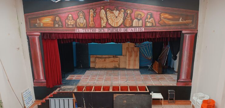 Ajijic Cultural Center's stage undergoes 70,000 peso renovation