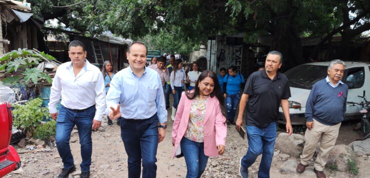 “Day with You” initiative kicks off in with residents of Barrio San Miguel Arcángel