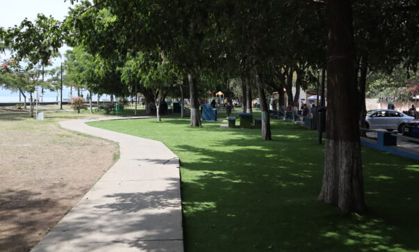 Improvements continue on Ajijic's malecón (boardwalk)