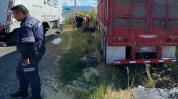 Truck collision on Guadalajara-Chapala highway