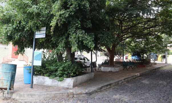 Still no date for the restoration of the Plaza of Friendship in Ajijic