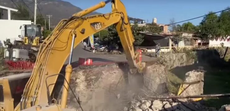 New bridge construction begins in Zapotitán de Hidalgo