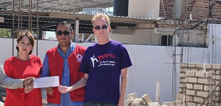 Thrill the World Ajijic donates 67,400 pesos to Cruz Roja Chapala