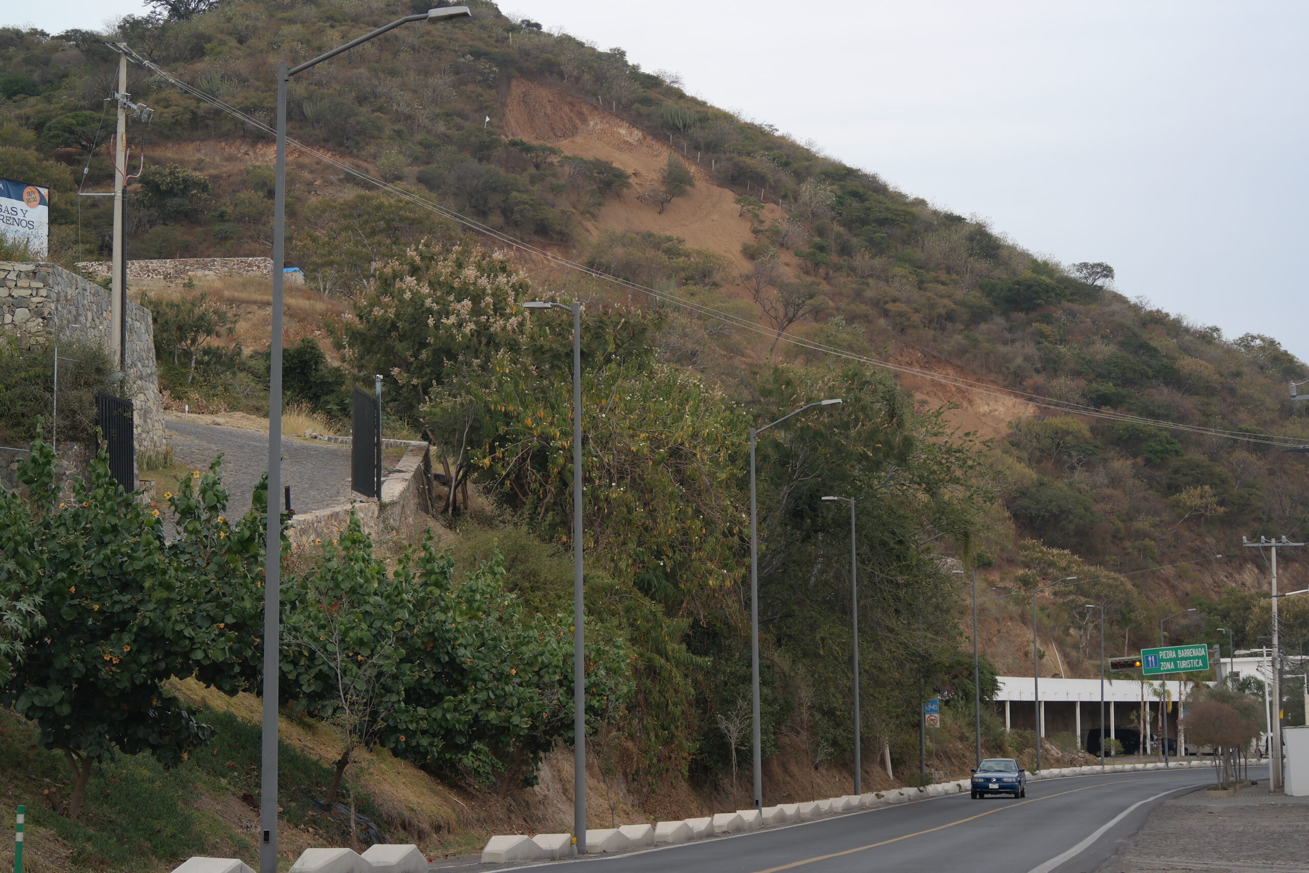 Jocotepec denies granting permits for hillside excavation