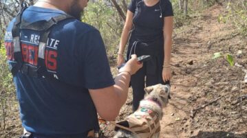 Emergency workers rescue lost hiker