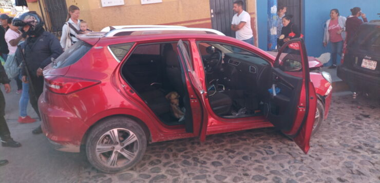 Fleeing car crashes on Calle Colon, after gunshot exchange with police