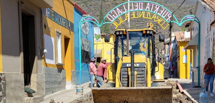 Ajijic’s Colón Street work launched, diverting traffic