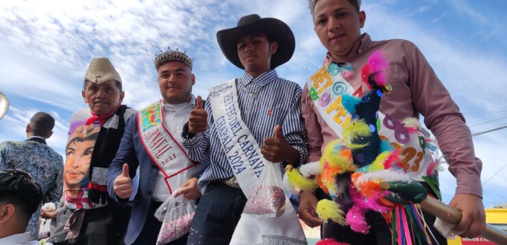 The Sunday parade of Carnaval Chapala 2024 was lots of fun