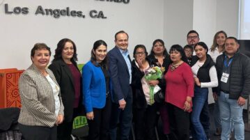 City Hall Reunites Chapala Families in the United States