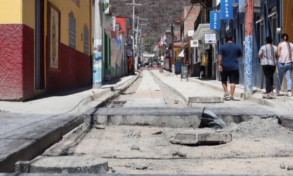 Discontent Among Ajijic Merchants Over Street Construction