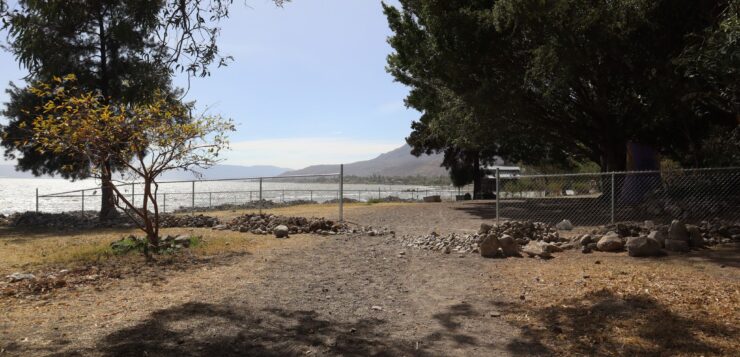 La Crucita beach fence blocks cars, horses and motorcycles