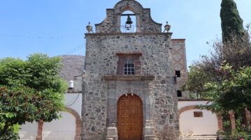 Our Lady of the Rosary returns to her home in Ajijic chapel