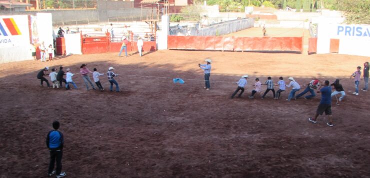 Preparation for the Children’s Day celebration in Ajijic