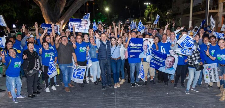 Alejandro Aguirre kicks off re-election campaign in Chapala