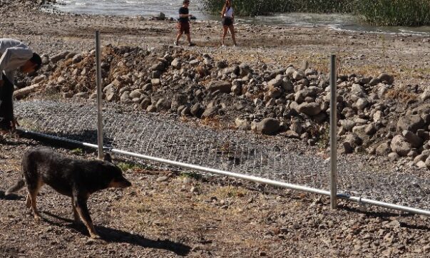 Ajijic beach fence removed by Chapala authorities